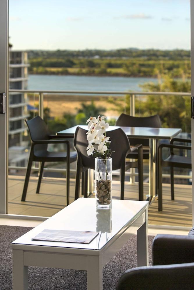 Oaks Mackay Rivermarque Hotel Buitenkant foto
